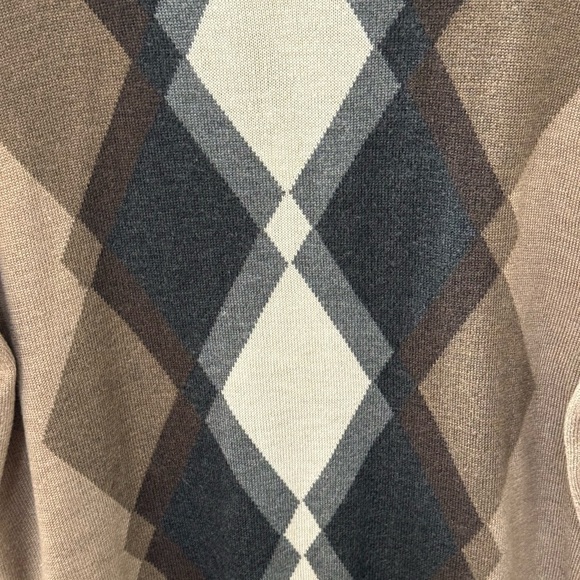 Tricots ST Raphael Size XL Men’s Long Sleeve Argyle 100% Acrylic Sweater - Picture 5 of 5